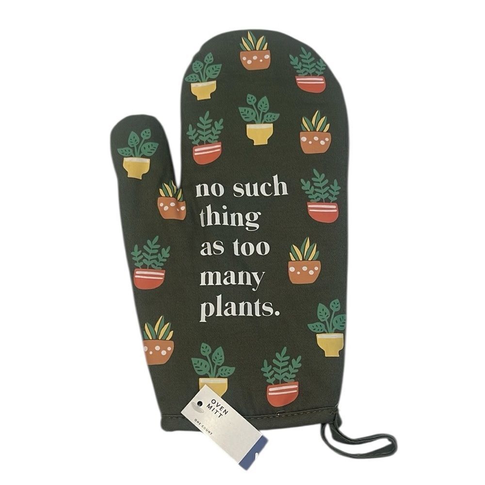 NWT Green Plant Pattern Oven Mitt “No such thing as too many plants”